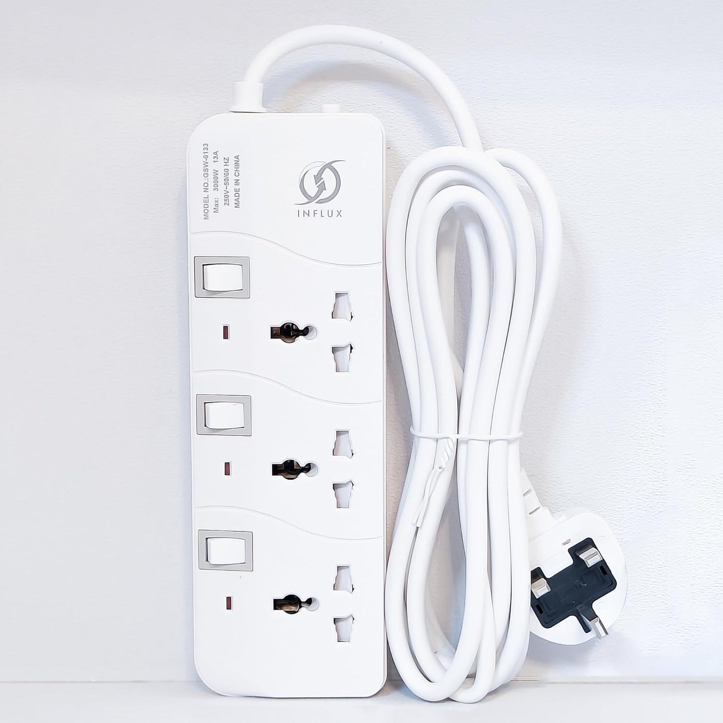INFLUX Extension Cord, 3-Outlet 3-Meter, Versatile Multi-Plug Power Extension Cable for Safe and Efficient Power Distribution – Ideal Extension Plug for Home, Office with individual safety buttons INFLUX